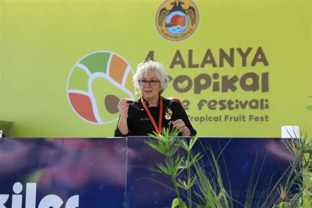 Alanya’da Tropikal Meyve Fırtınası Başladı! 6